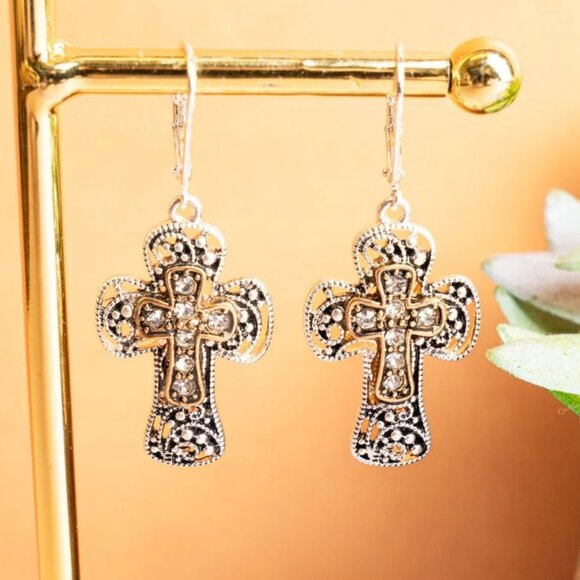 One Blessed Nana Jewelry - NWT BOUTIQUE   CRYSTAL TRI-TONE SCROLL HEART EARRINGS